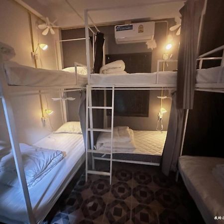 לואנג פרבאנג Lucky Hostel מראה חיצוני תמונה